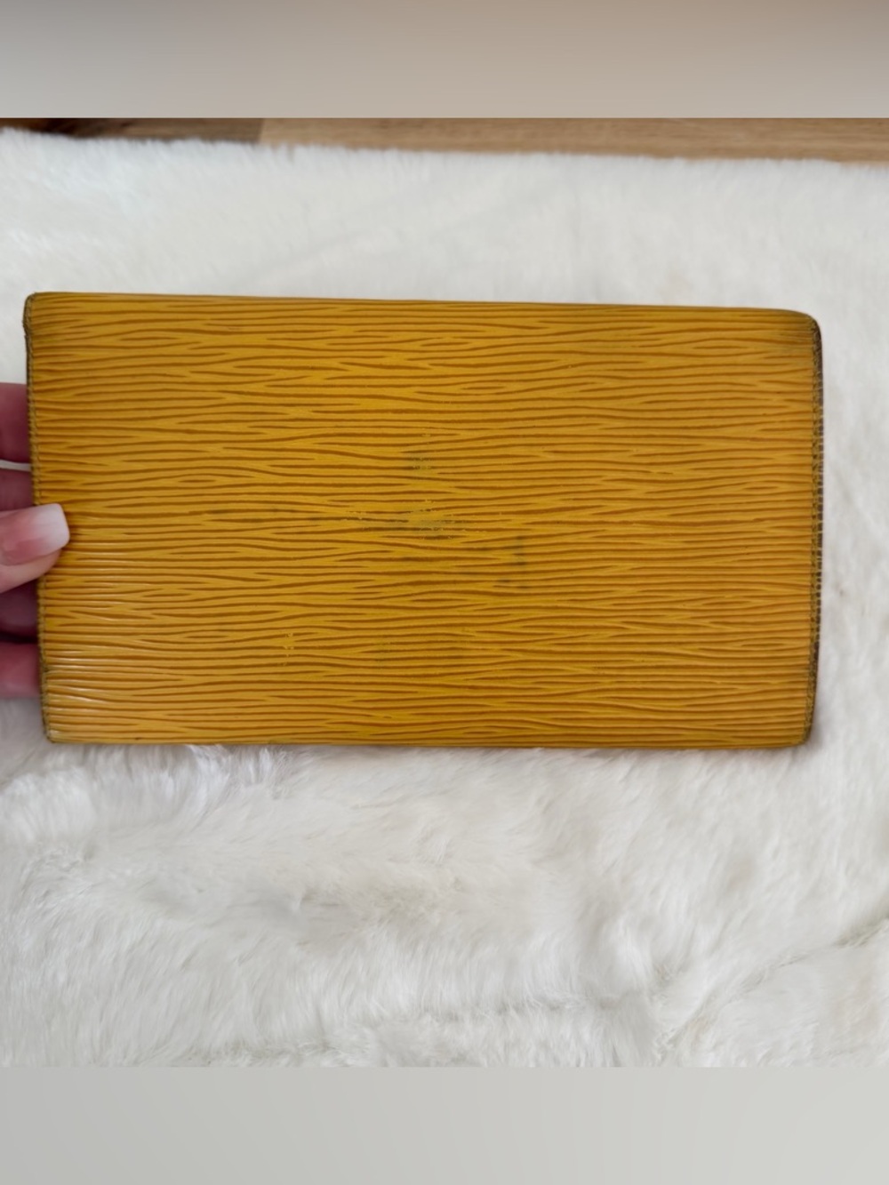 Louis Vuitton Yellow Epi  Wallet Clutch - Picture 3 of 13